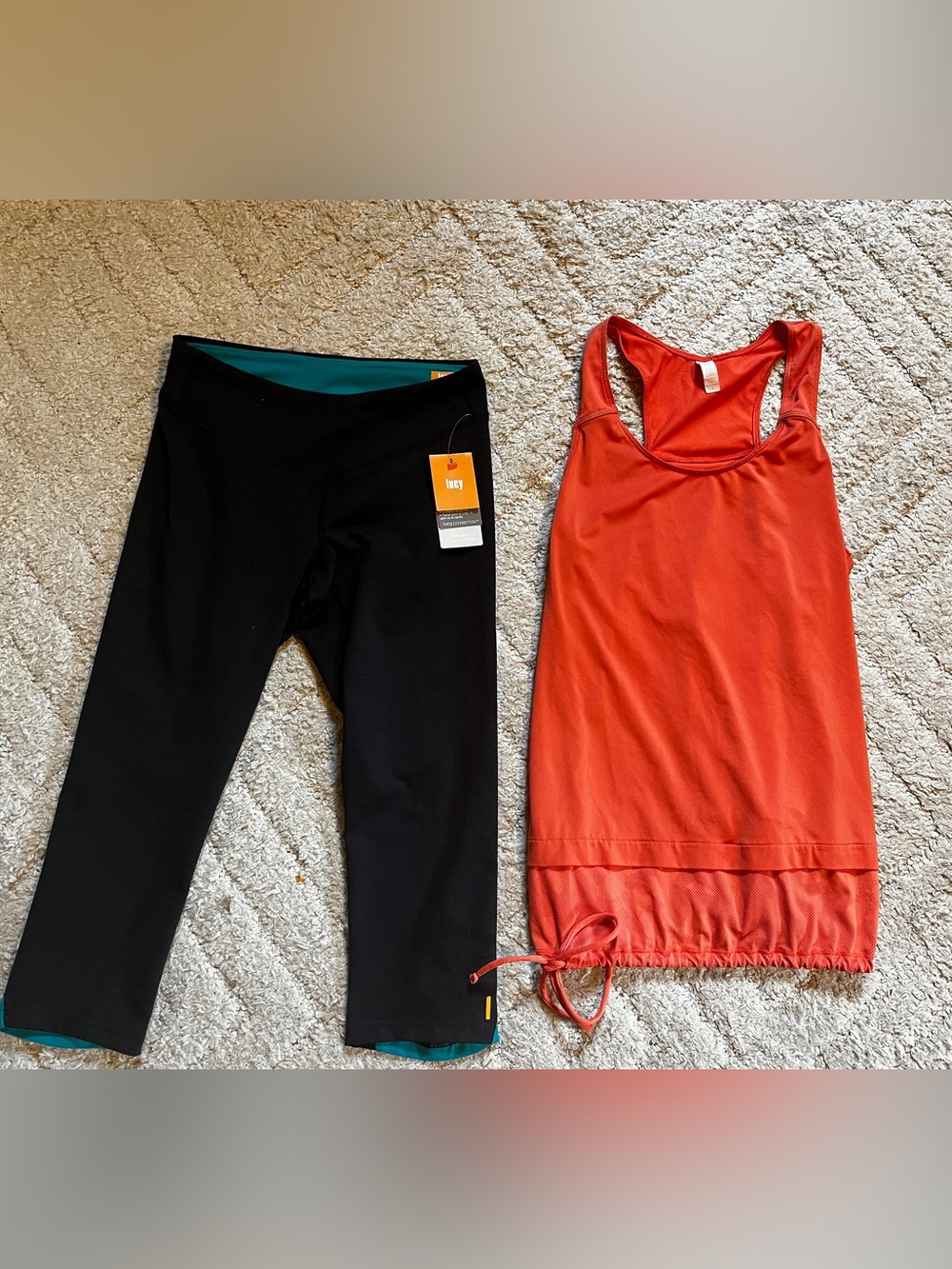 LUCY POWERMAX BLACK/TEAL capri fitness leggings small $79 racer tank md long set